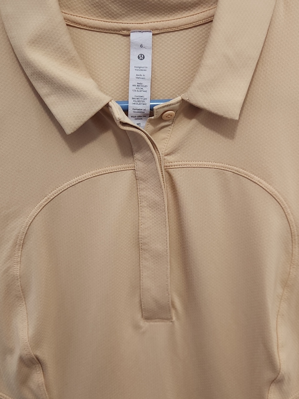 Lululemon Women's Tan Short Sleeve Stretch Polo Shirt Size 6 - Picture 6 of 9